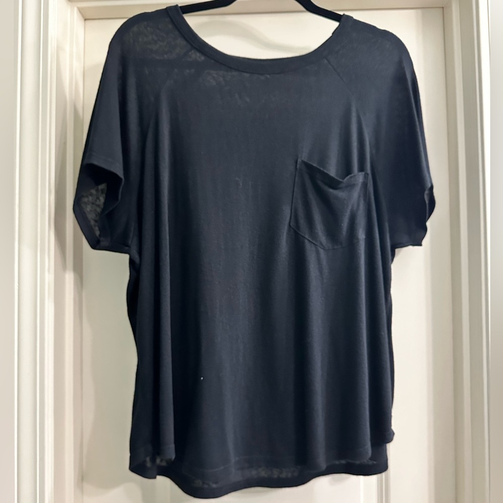 Good Hart Black tee size XL
